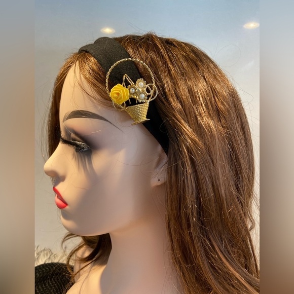 Gold Tone Yellow Rose Faux Pearl Basket Pin Brooch Unisex - Picture 7 of 8